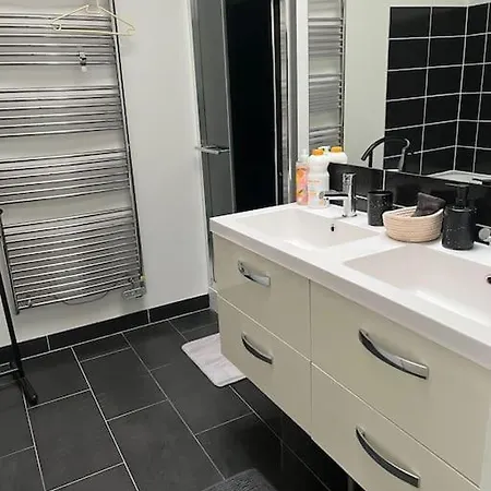 Lägenhet Loft 136m2 A 2 Pas Du Chateau - Parking Prive Compiègne