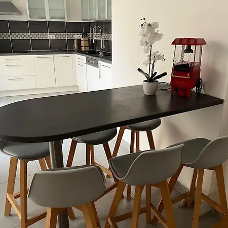 Loft 136m2 A 2 Pas Du Chateau - Parking Prive Lägenhet Compiègne